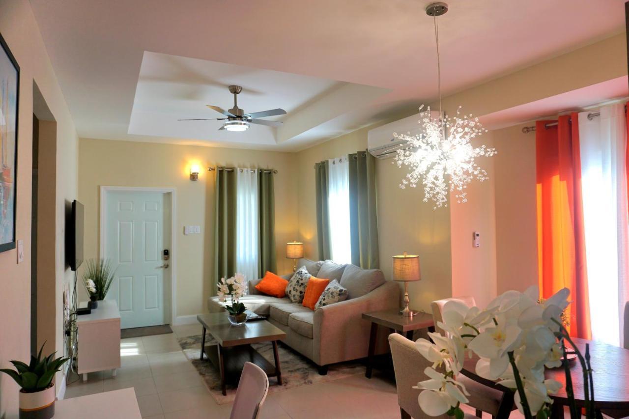 Paradise Oasis At Oceanpointe - Pool And Free Parking Lucea Exterior foto