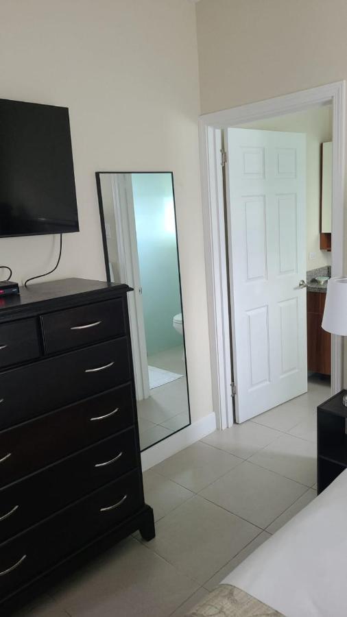Paradise Oasis At Oceanpointe - Pool And Free Parking Lucea Exterior foto